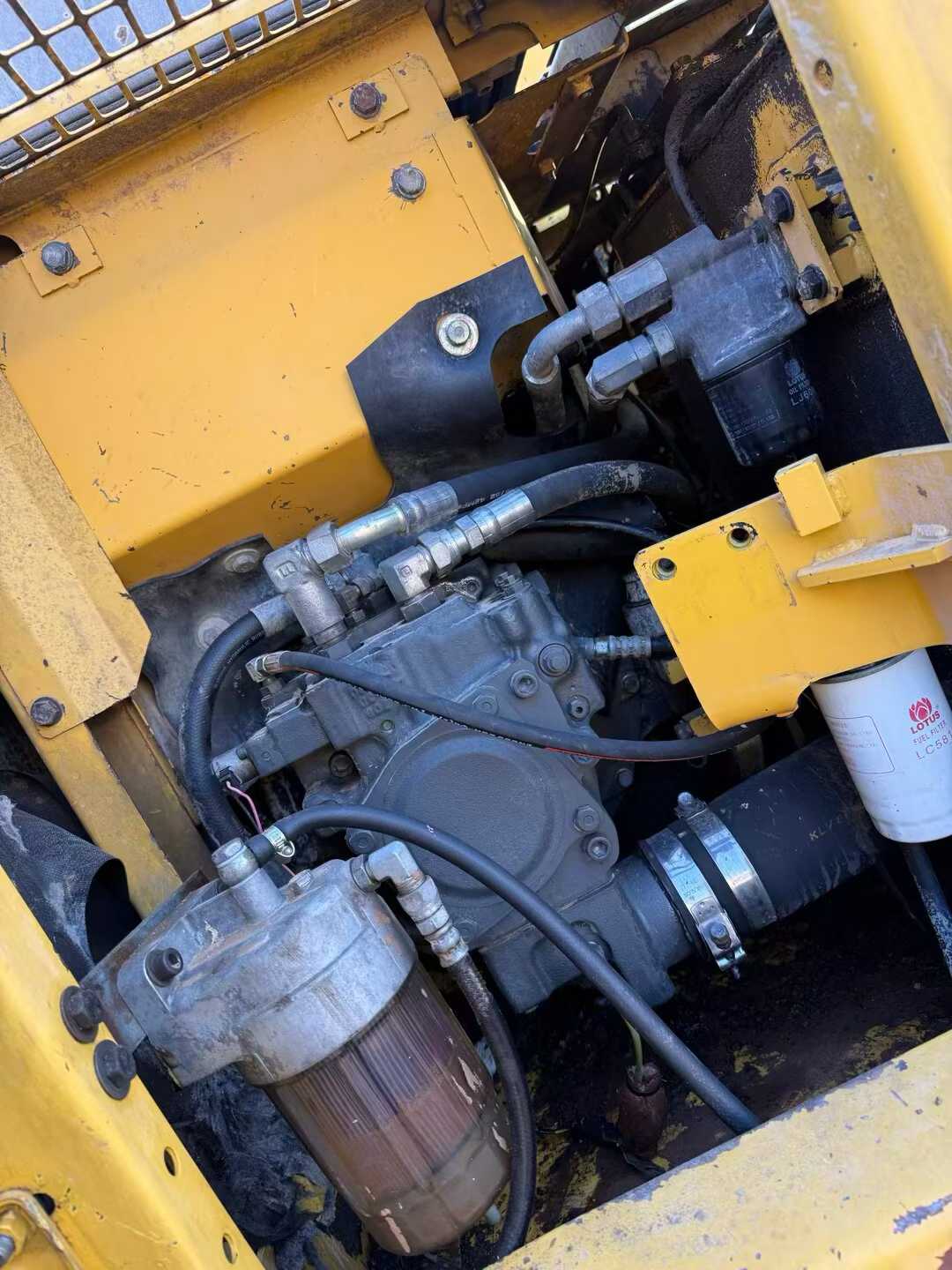 Used Komatsu PC120-8 Excavator 2016 Model / 7