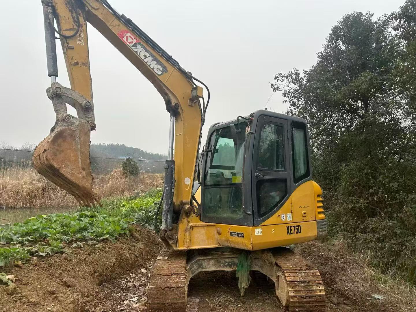 Used XCMG XE60 Excavator 2022 Model / 2