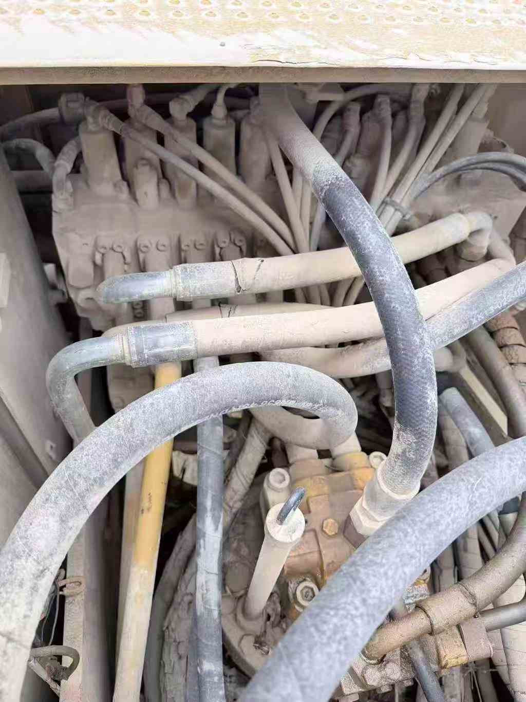 Used Caterpillar CT20 Excavator 2014 Model / 3