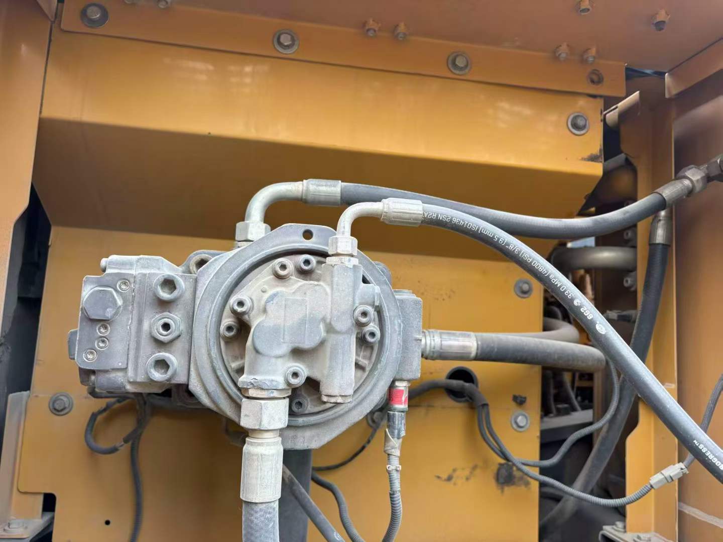 Used Sany SY245H Excavator 2020 Model / 3