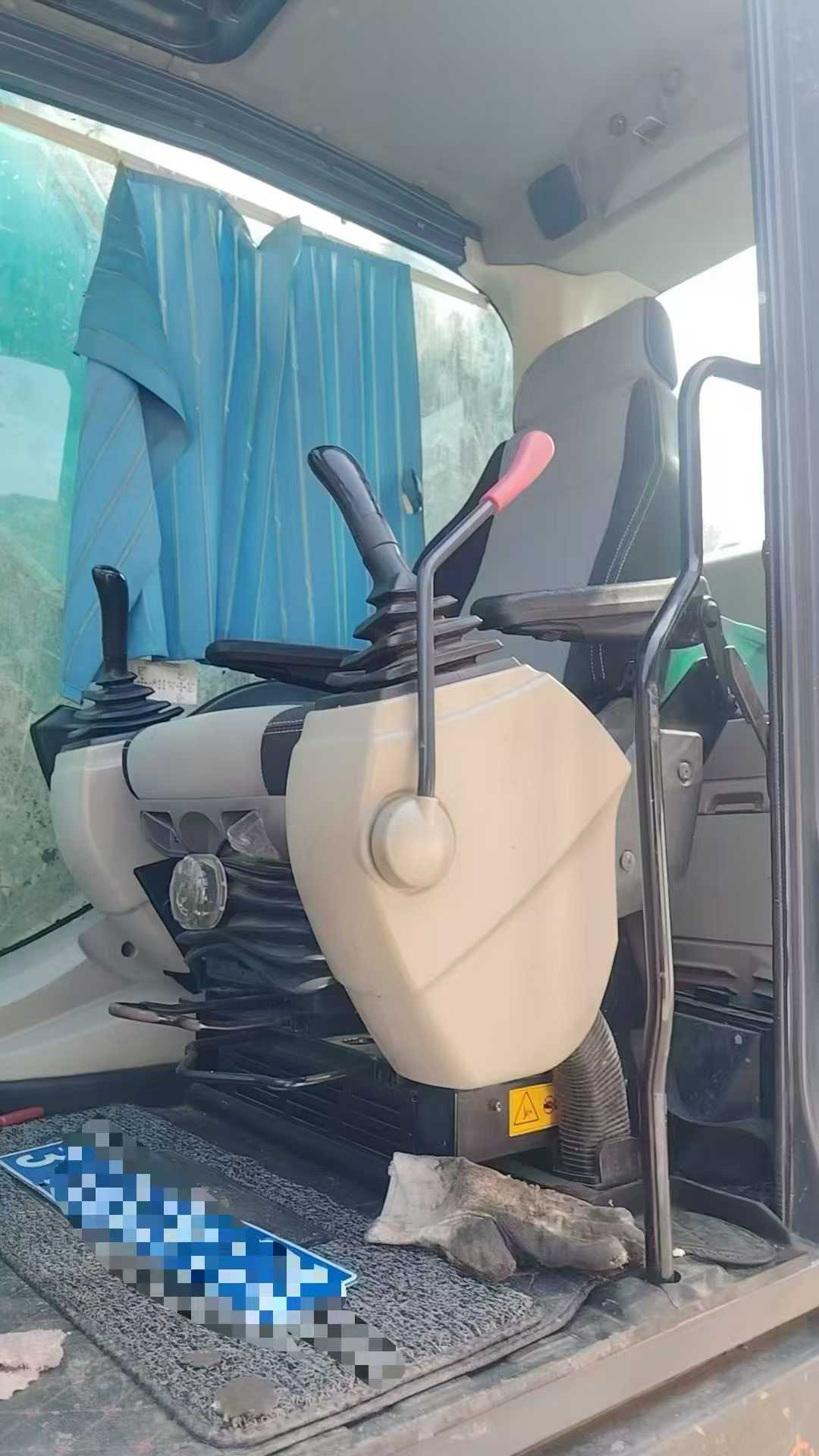 Used Kobelco SK200 Excavator 2022 Model / 3