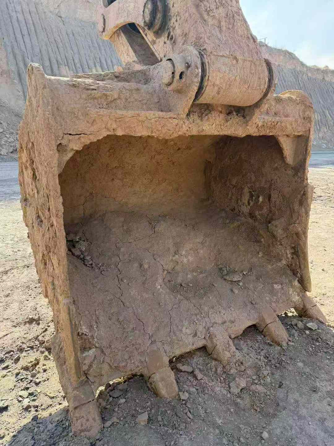 Used XCMG XEG2600 Excavator 2022 Model / 9