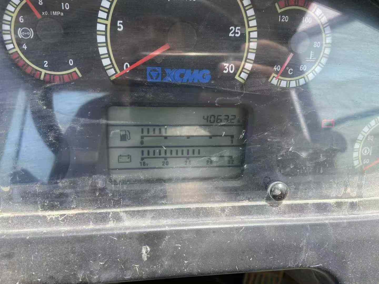 Used XCMG XE4000 Loader 2020 Model / 8