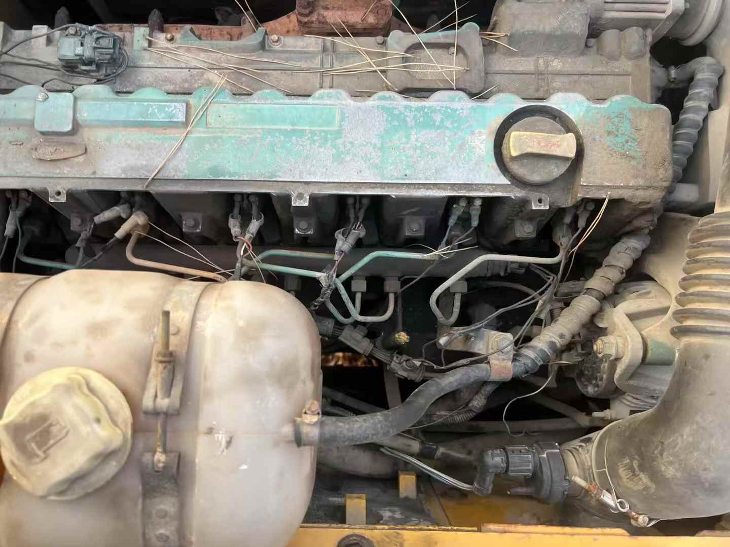 Used Volvo EW210C Excavator 2011 Model / 2