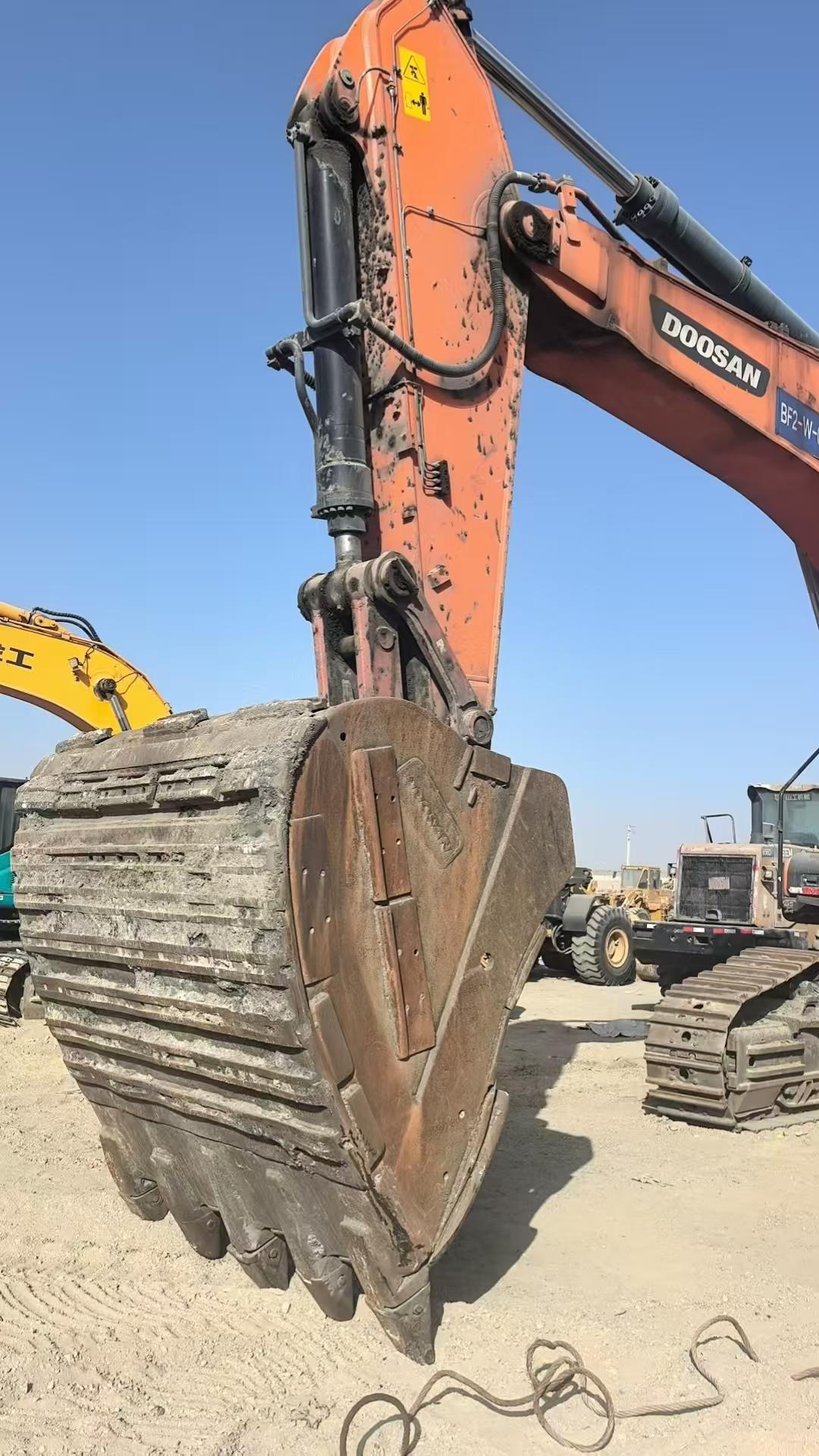 Used Doosan DX60 Excavator 2021 Model / 8