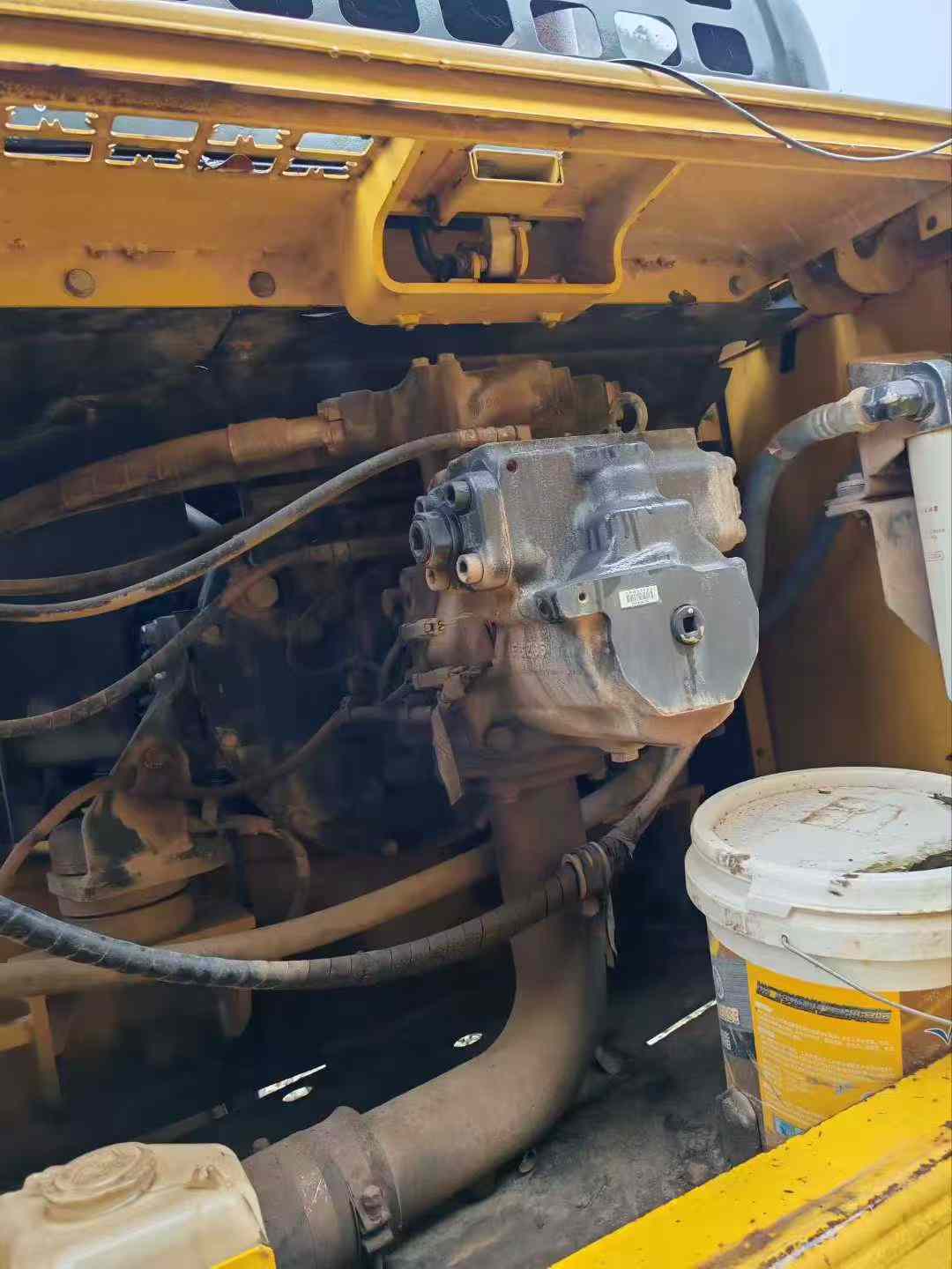 Used Komatsu PC300-8 Excavator 2017 Model / 8