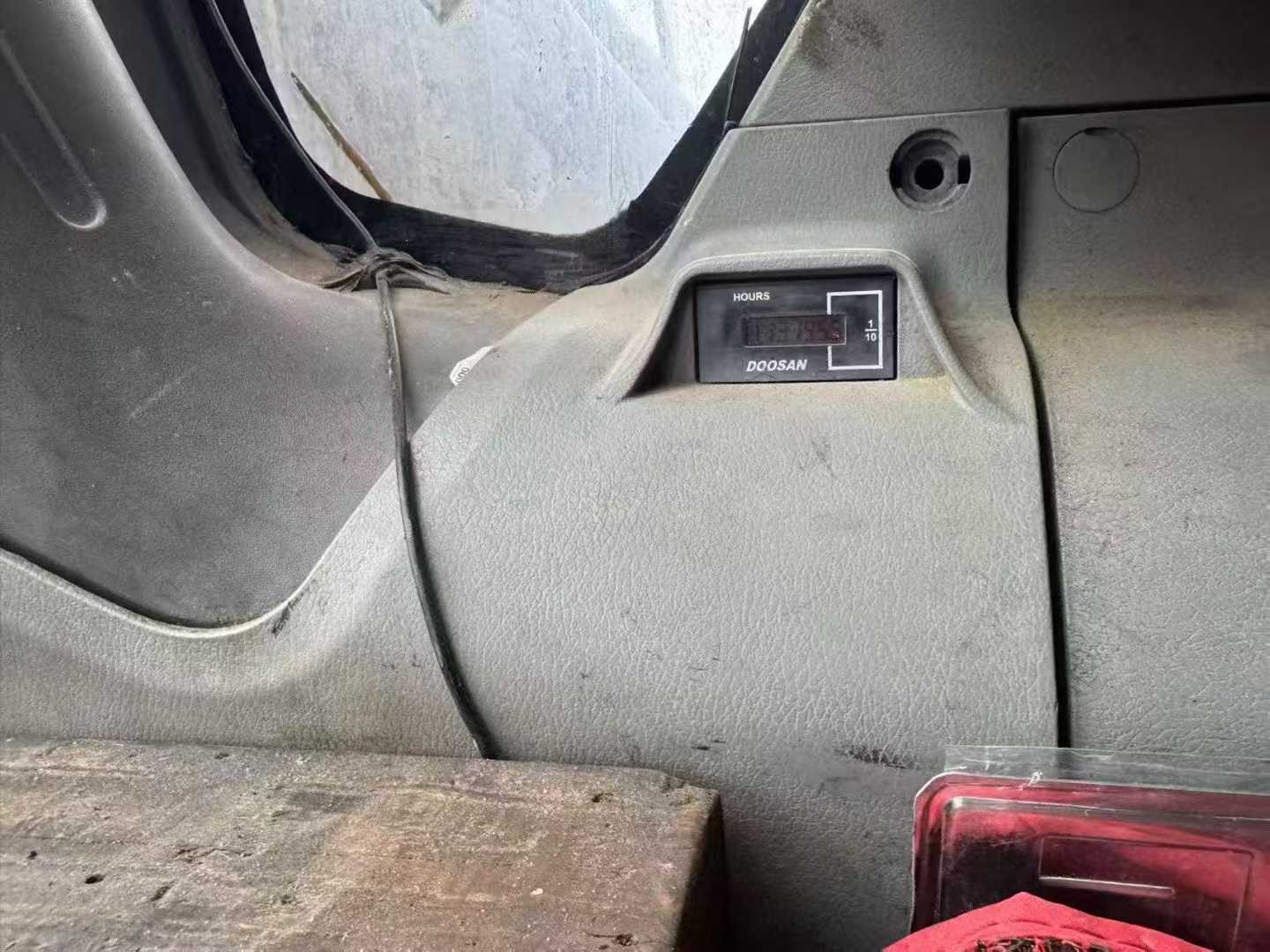 Used Doosan DX520LC Excavator 2018 Model / 3