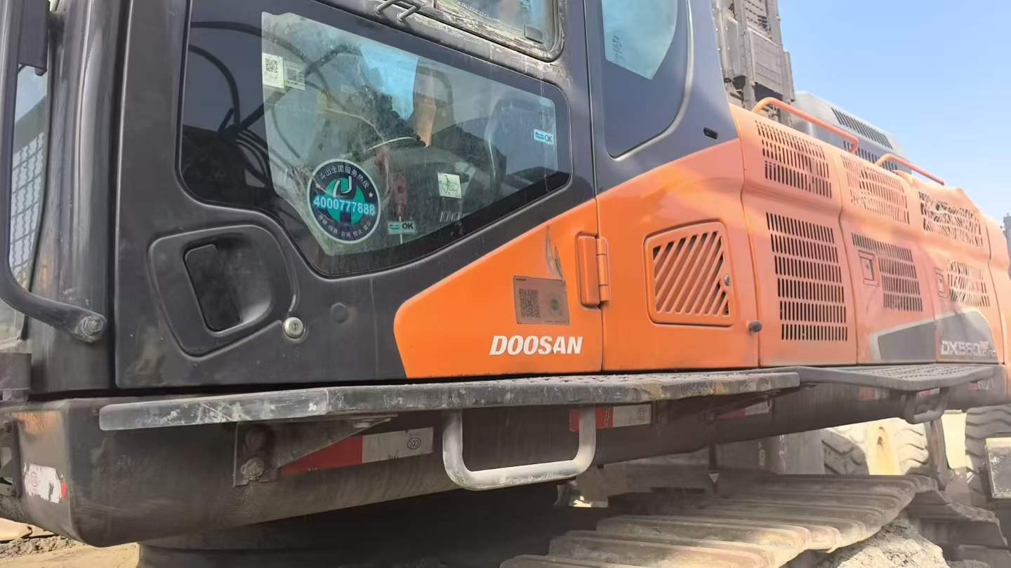 Buy Doosan DX60 Used Excavator