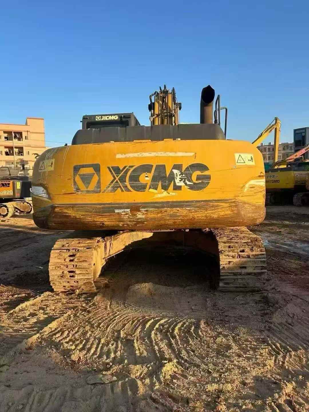 Buy XCMG LW200 Used Excavator