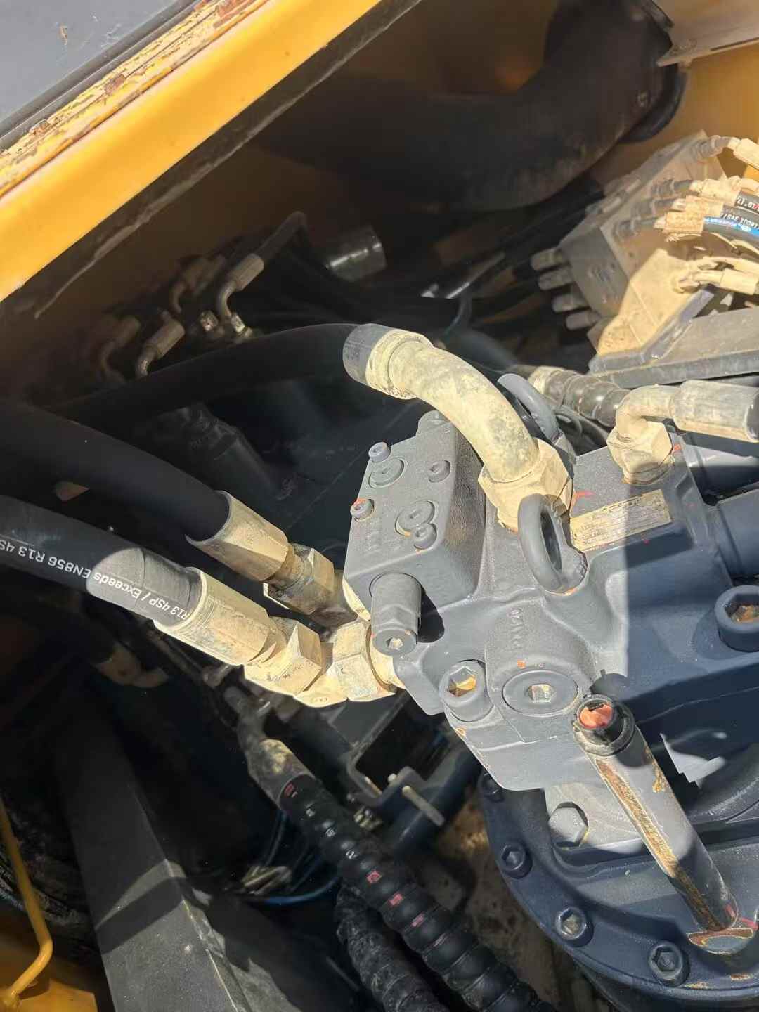 Buy XCMG LW200 Used Excavator