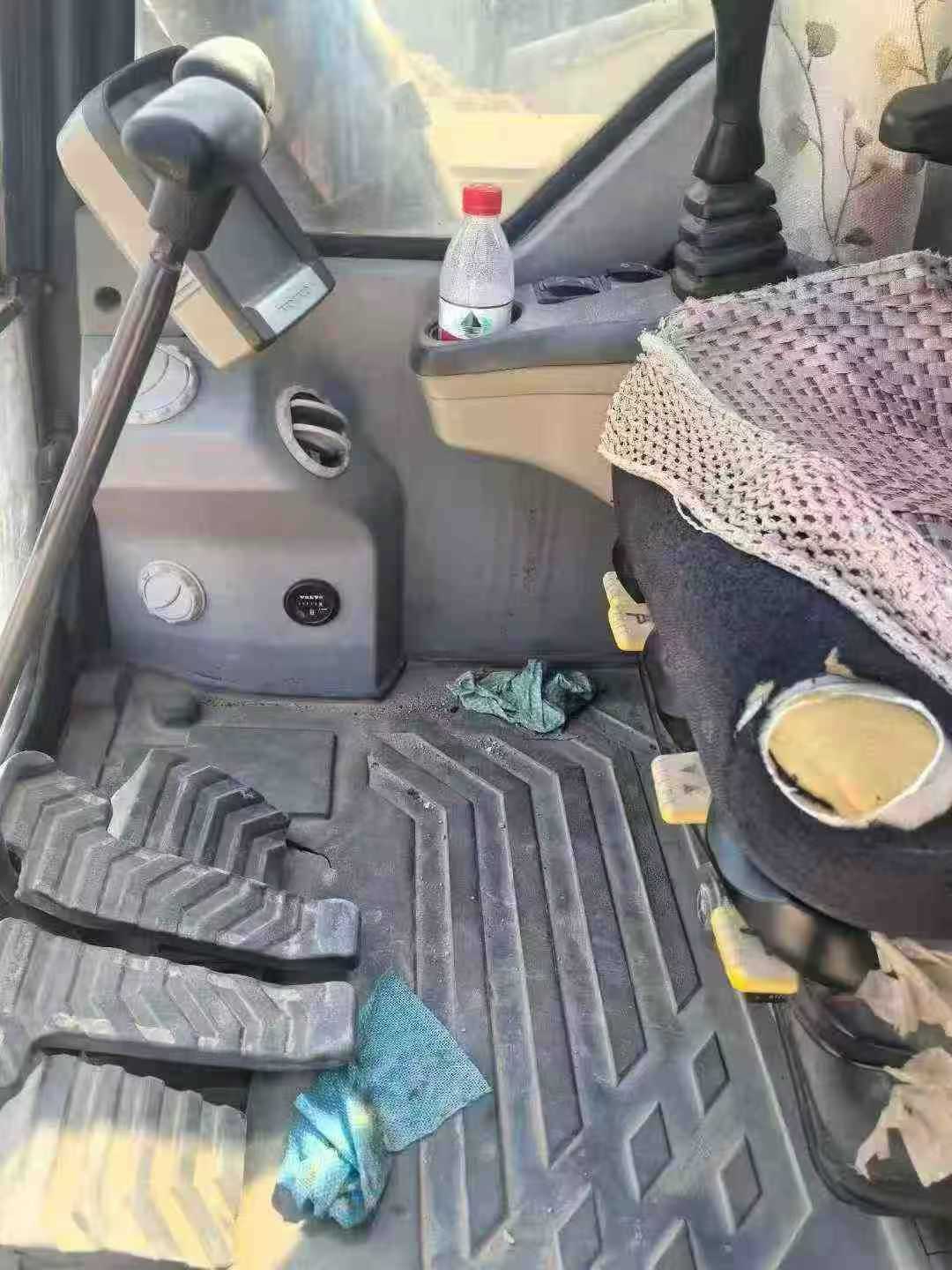 Used Volvo EW50 Excavator 2018 Model / 7