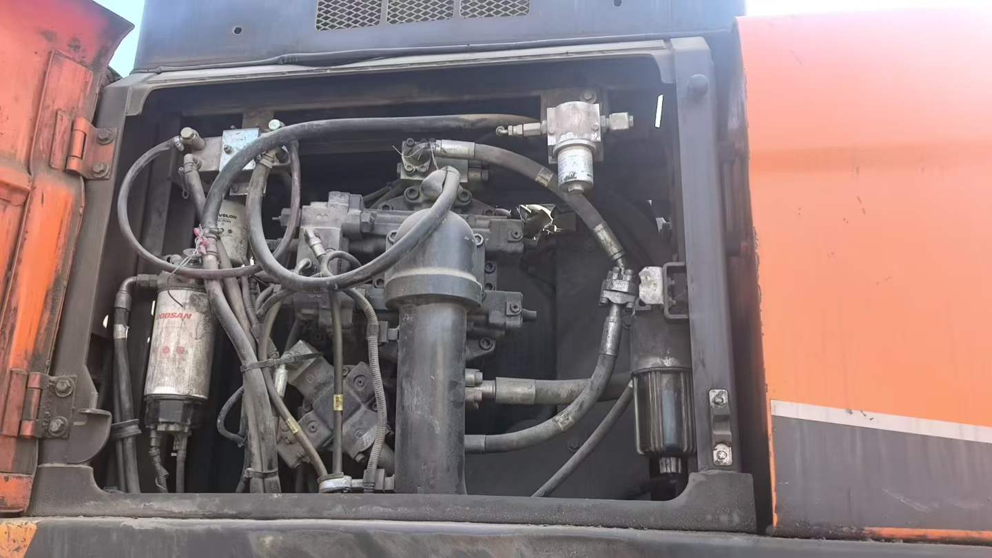 Used Doosan DX60 Excavator 2021 Model / 2