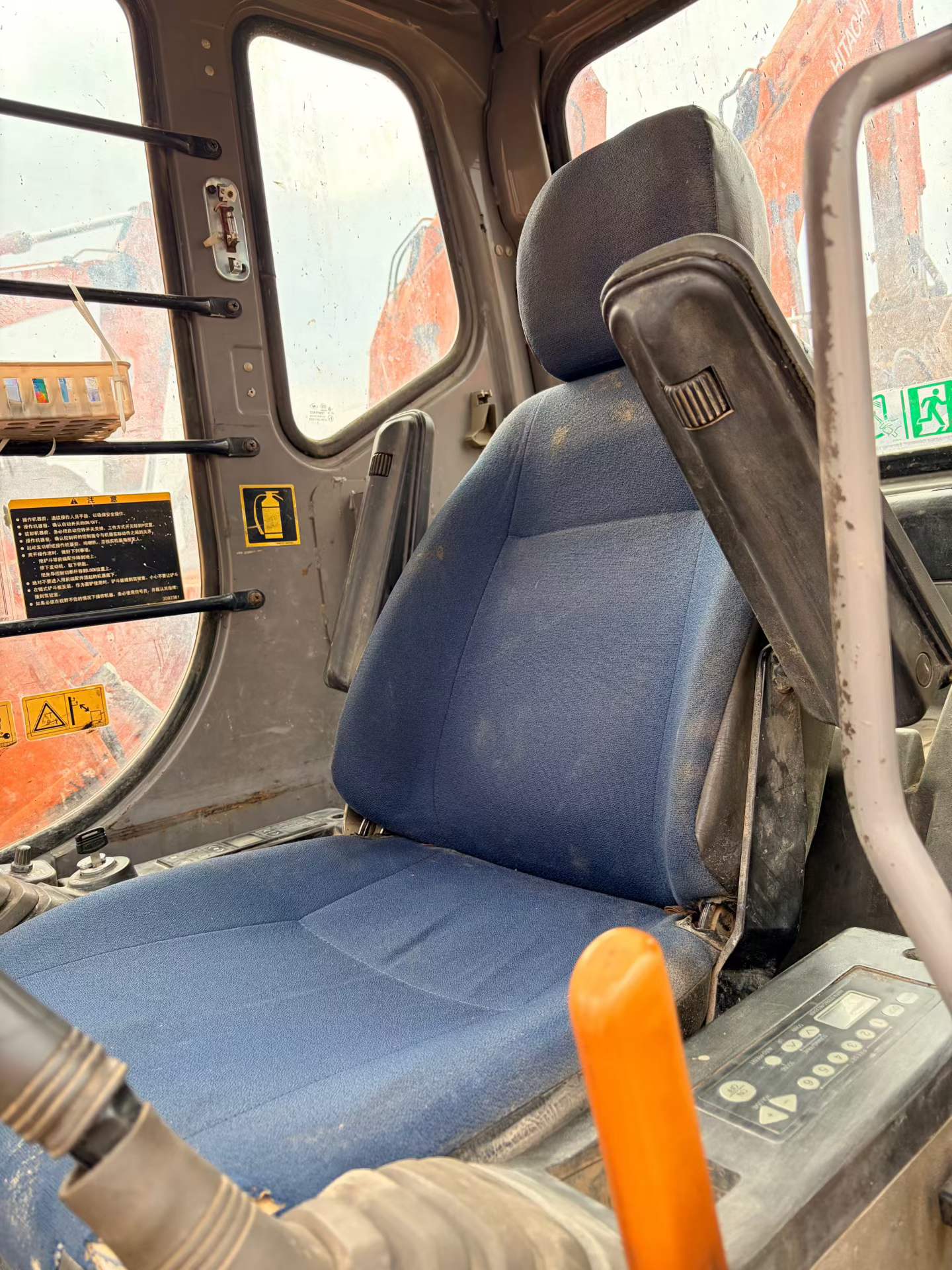 Buy Hitachi ZX120 Used Excavator / 5 Used Hitachi ZX120 Excavator 2014 Model / 5