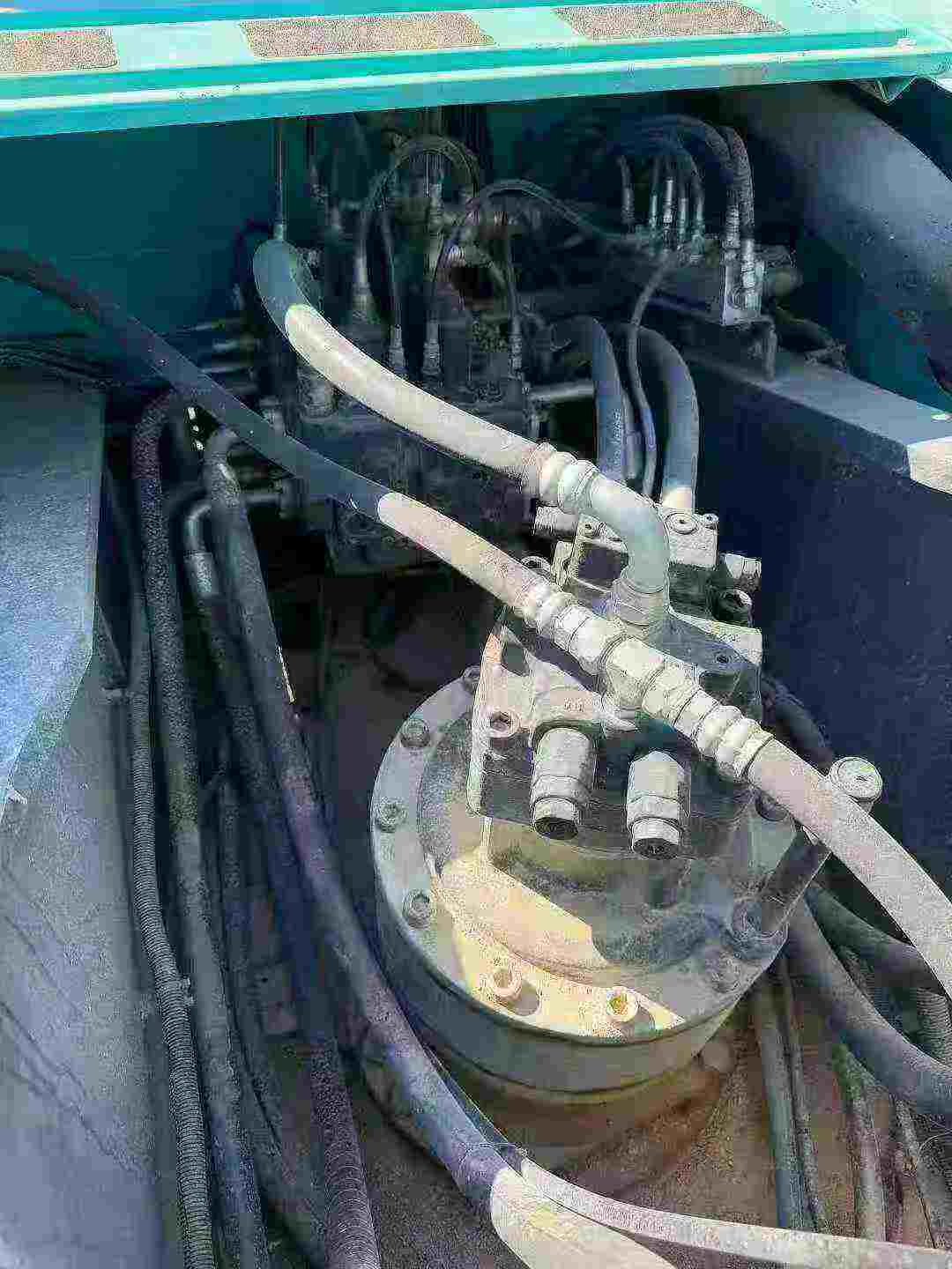 Used Kobelco SK350LC8 Excavator 2016 Model / 4