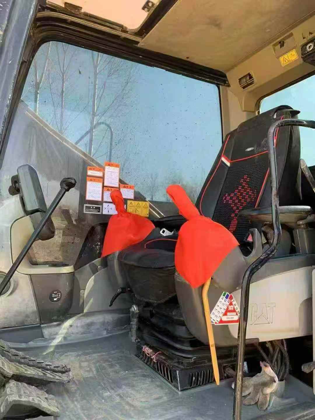 Used Caterpillar 323D2L Excavator 2016 Model / 5