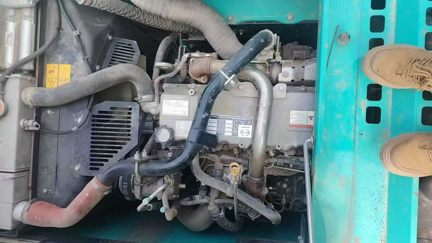 Used Kobelco SK200 Excavator 2022 Model / 4