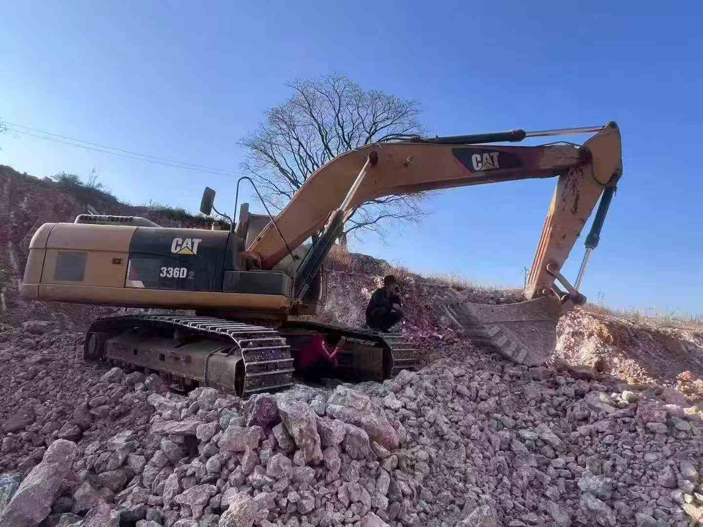 Used Caterpillar 330L Excavator 2016 Model / 6