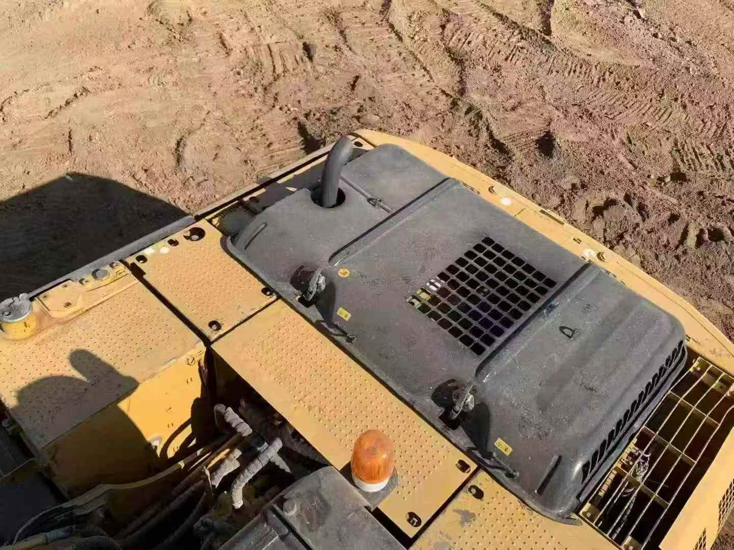 Used Caterpillar 323D2L Excavator 2016 Model / 7