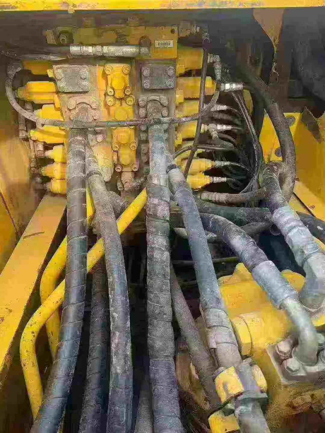 Used Komatsu PC210 Excavator 2018 Model / 6