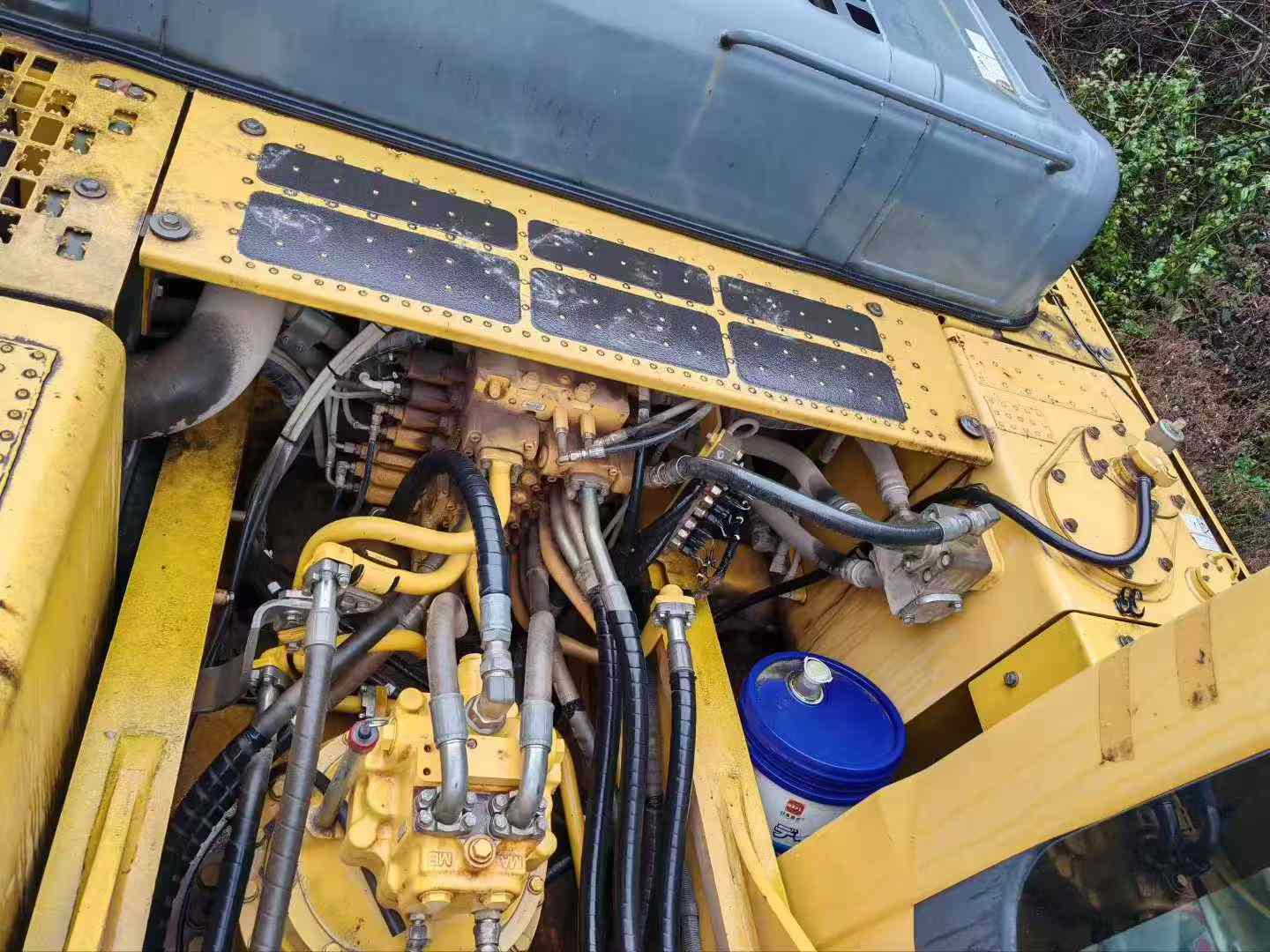 Used Komatsu PC300-8 Excavator 2017 Model / 7