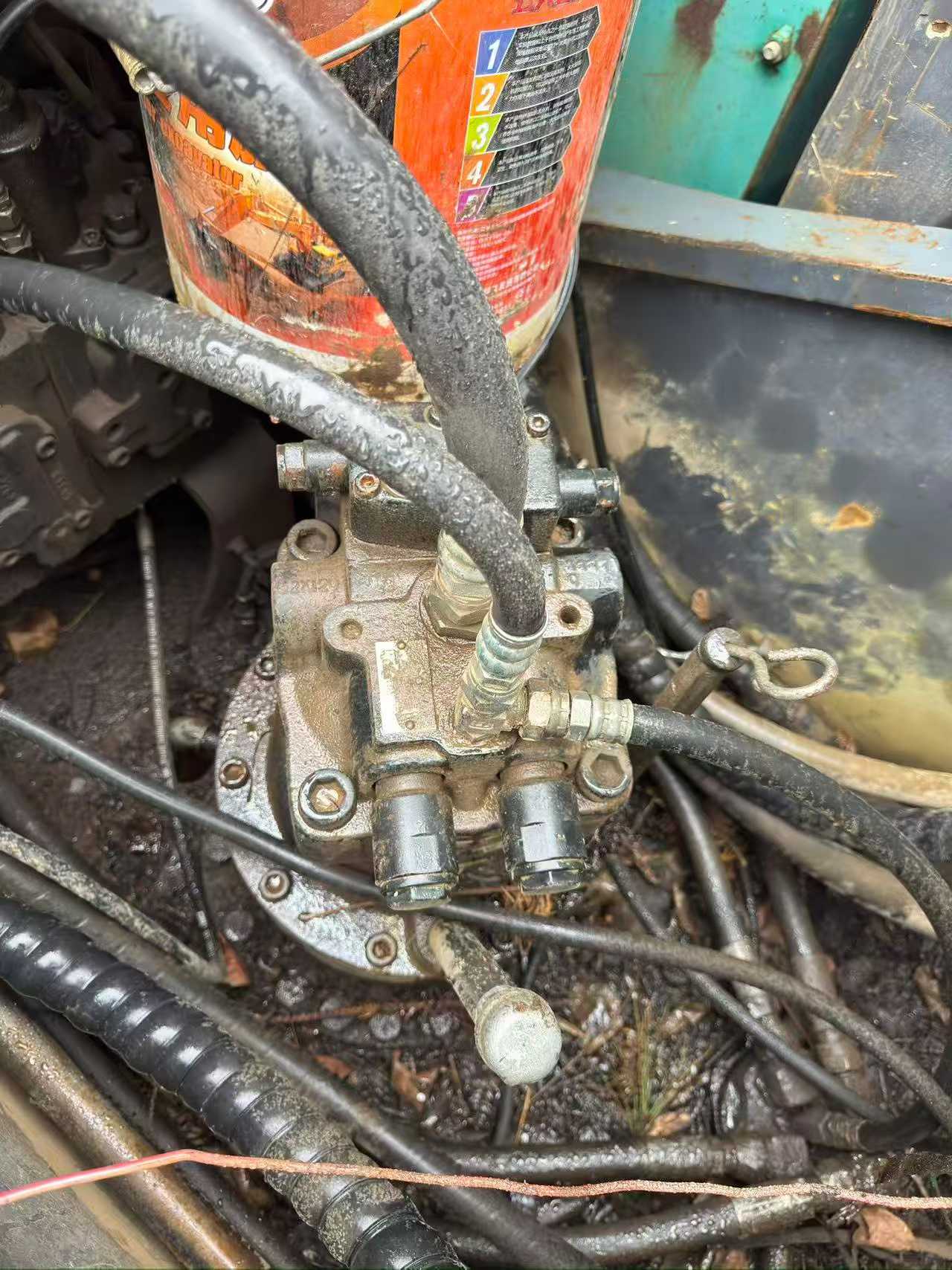 Used Kobelco SK210 Excavator 2012 Model / 2