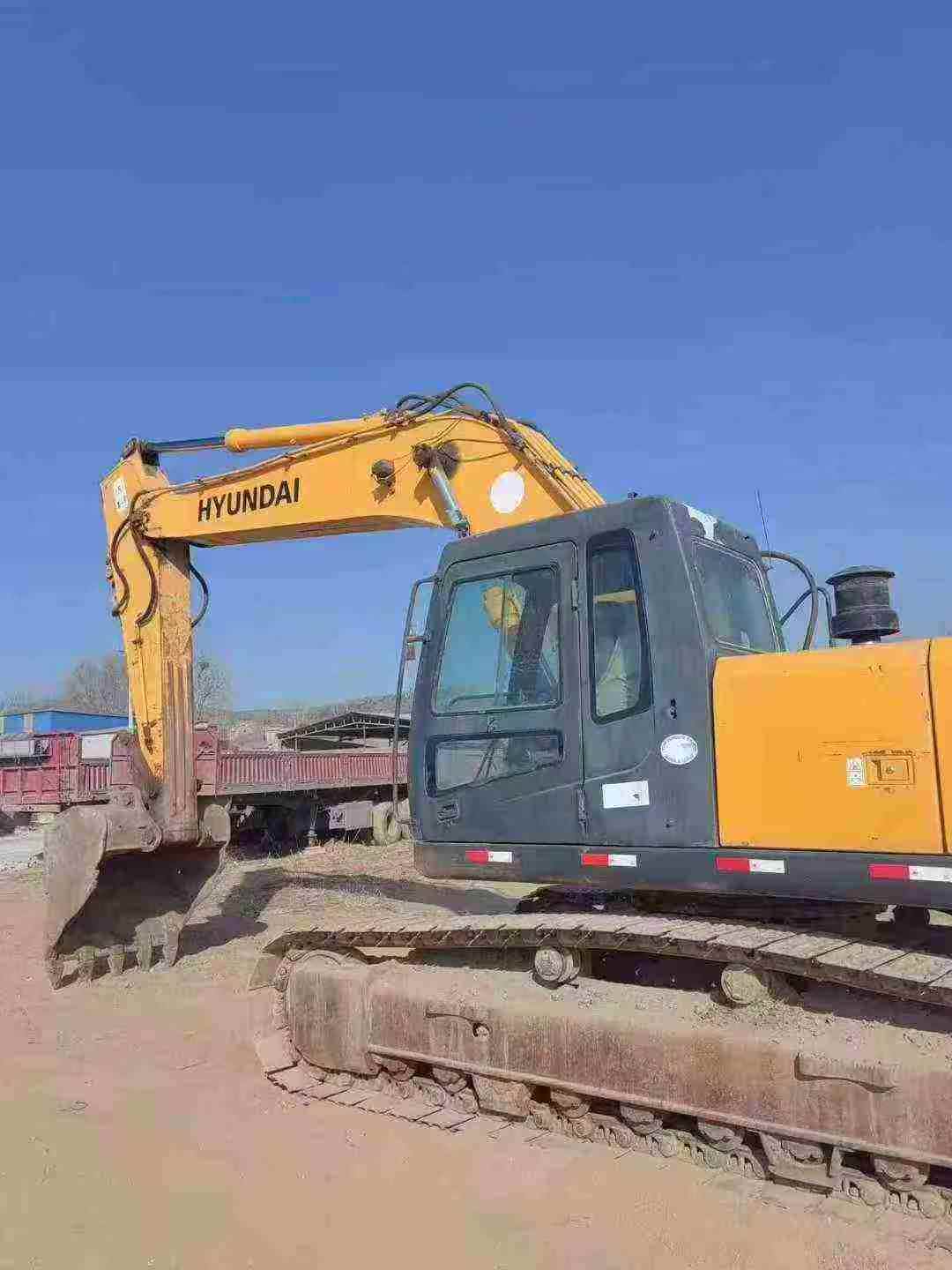 Used Hyundai HX305L Excavator 2016 Model / 3