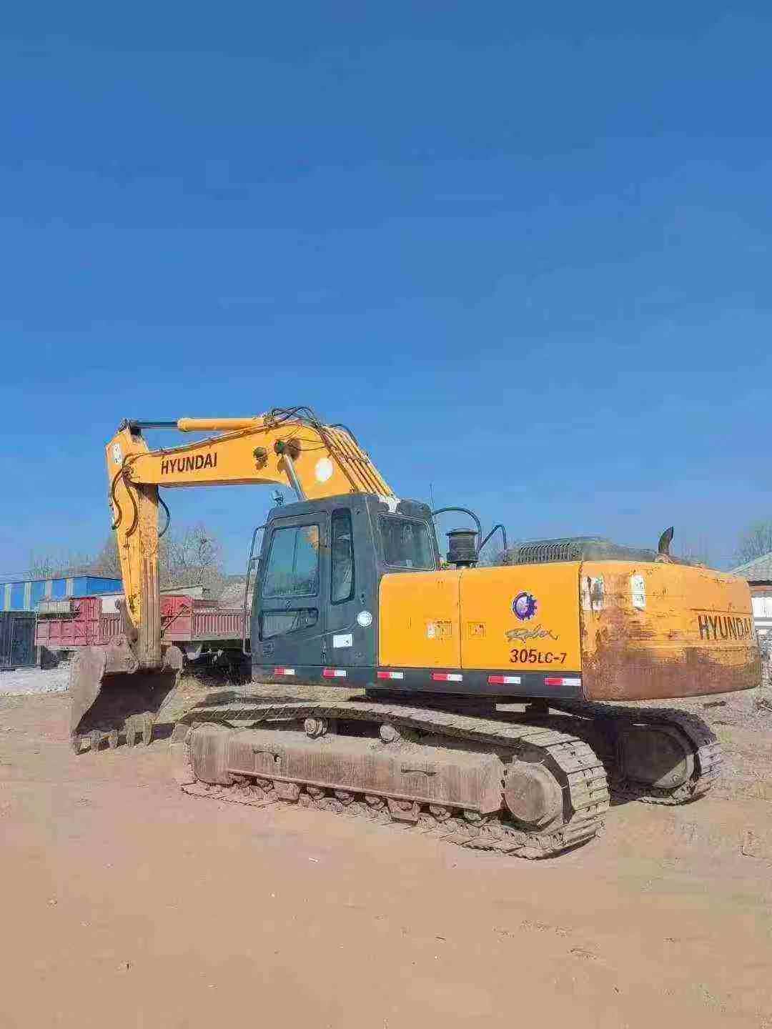 Buy Hyundai HX305L Used Excavator