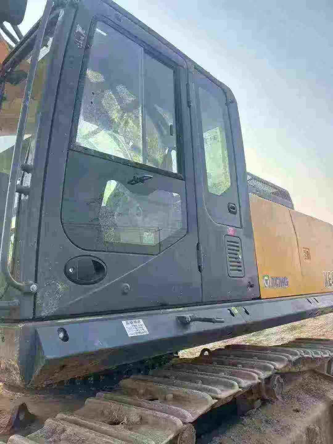 Buy XCMG XE470 Used Excavator