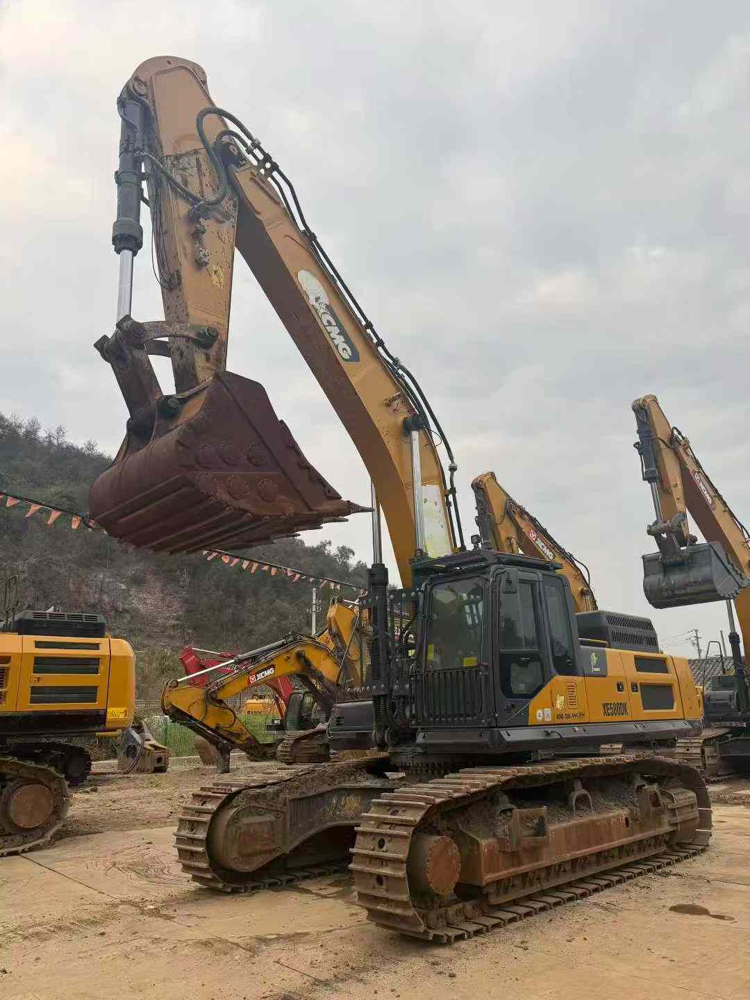 Buy XCMG XE80 Used Excavator