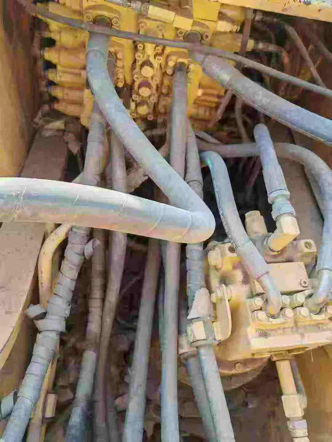 Used Komatsu PW220-7 Excavator 2016 Model / 8