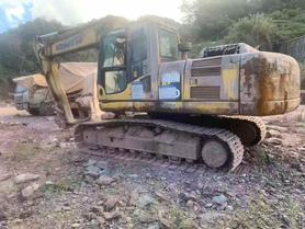Buy Komatsu PC220-8 Used Excavator / 3 Used Komatsu PC220-8 Excavator 2017 Model / 3