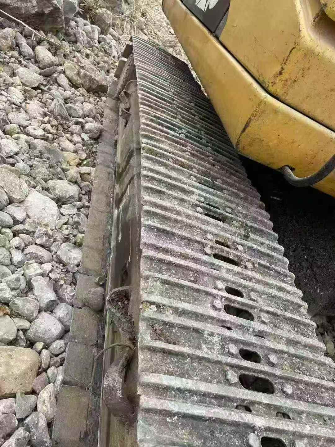 Buy Caterpillar 323DL Used Excavator