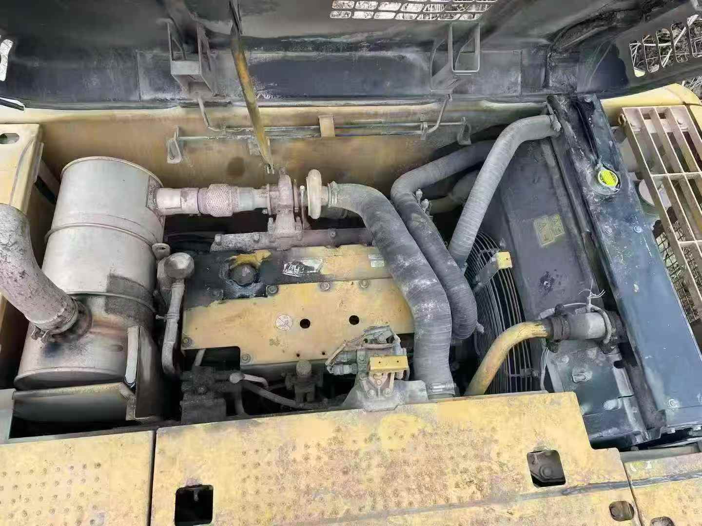 Used Caterpillar 323DL Excavator 2011 Model / 9