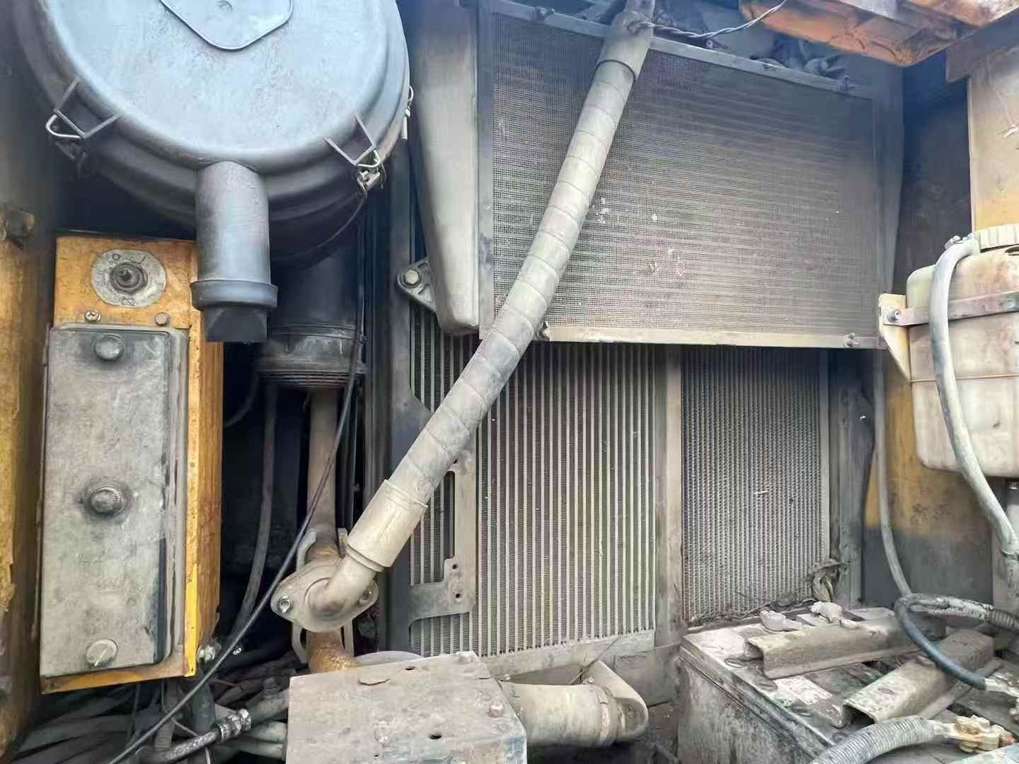 Used Hyundai R150WVSNPRO Excavator 2014 Model / 4