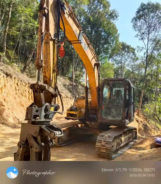 Used Sany SY135 Excavator 2013 Model / 2