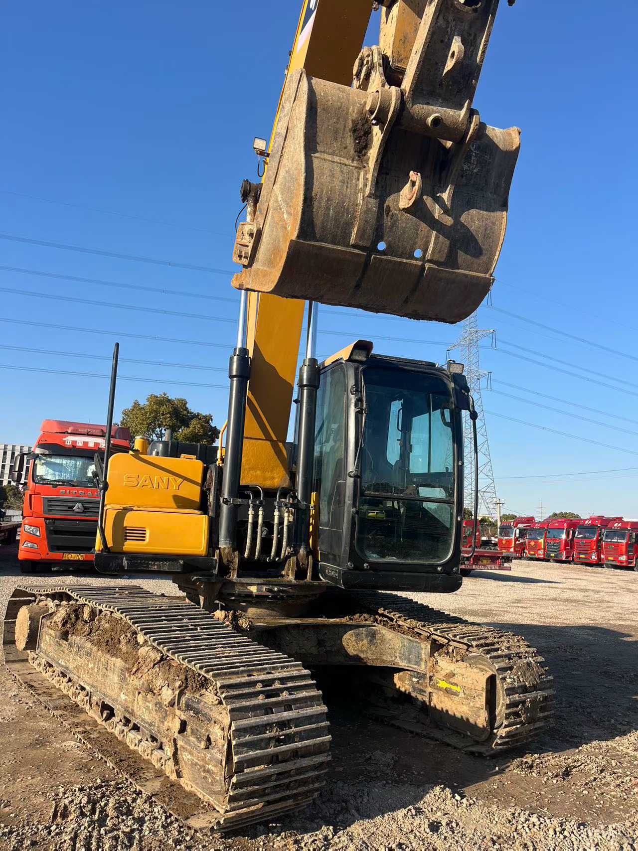 Used Sany SY200H Excavator 2016 Model / 7