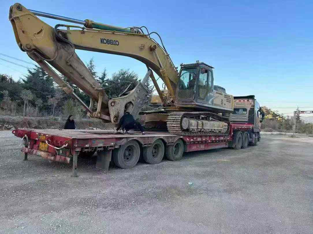 Used Kobelco SK380D Excavator 2016 Model / 2