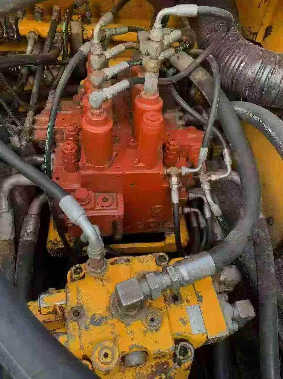 Used Hyundai R210-7 Excavator 2016 Model / 7