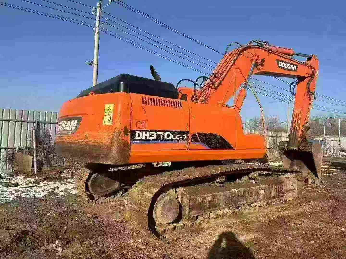 Used Doosan DL300 Excavator 2013 Model / 3