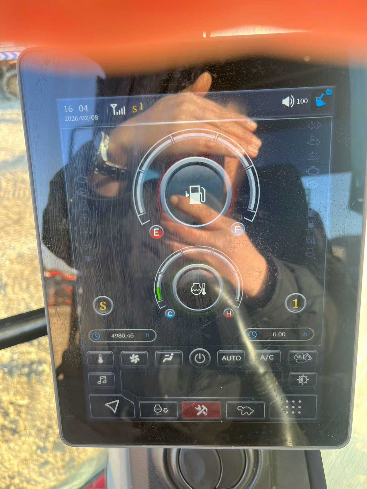 Used Sany SY200H Excavator 2016 Model / 5