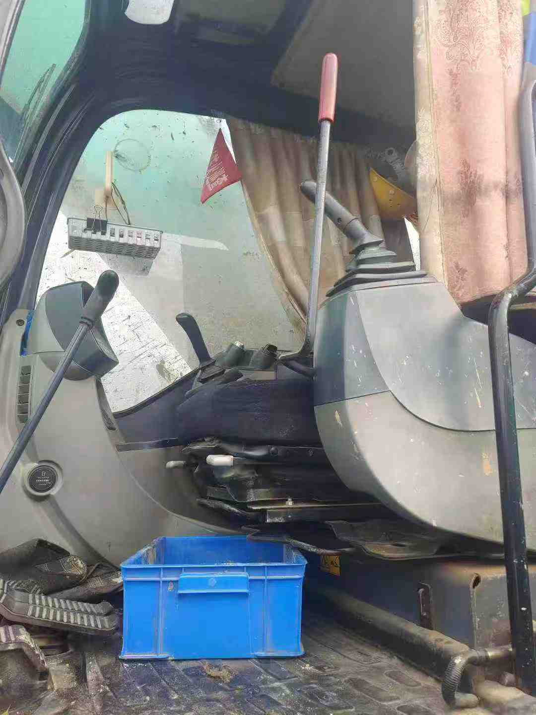 Used Kobelco SK200 Excavator 2009 Model / 7