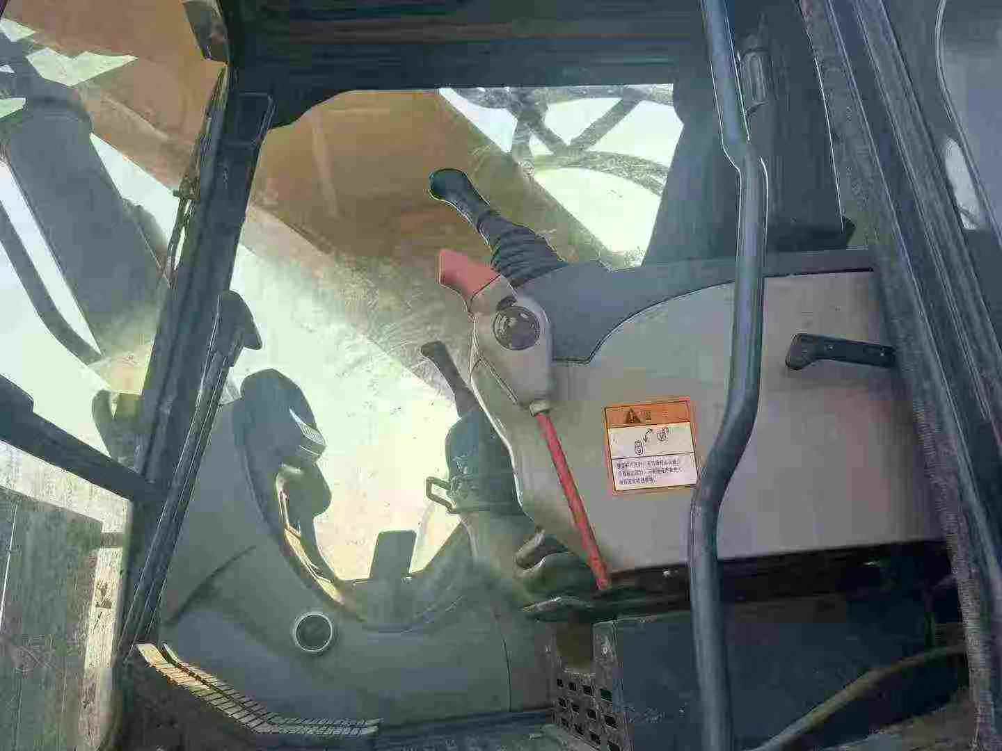 Used XCMG XE470 Excavator 2018 Model / 8