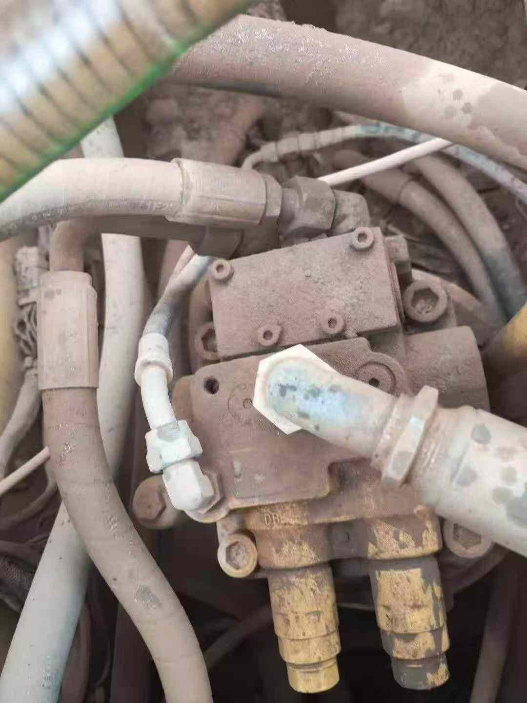 Used Caterpillar 323 Excavator 2020 Model / 4