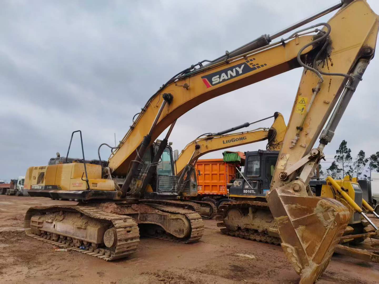 Buy Sany SW305K Used Excavator