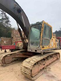 Buy Volvo EW210C Used Excavator / 3 Used Volvo EW210C Excavator 2011 Model / 3