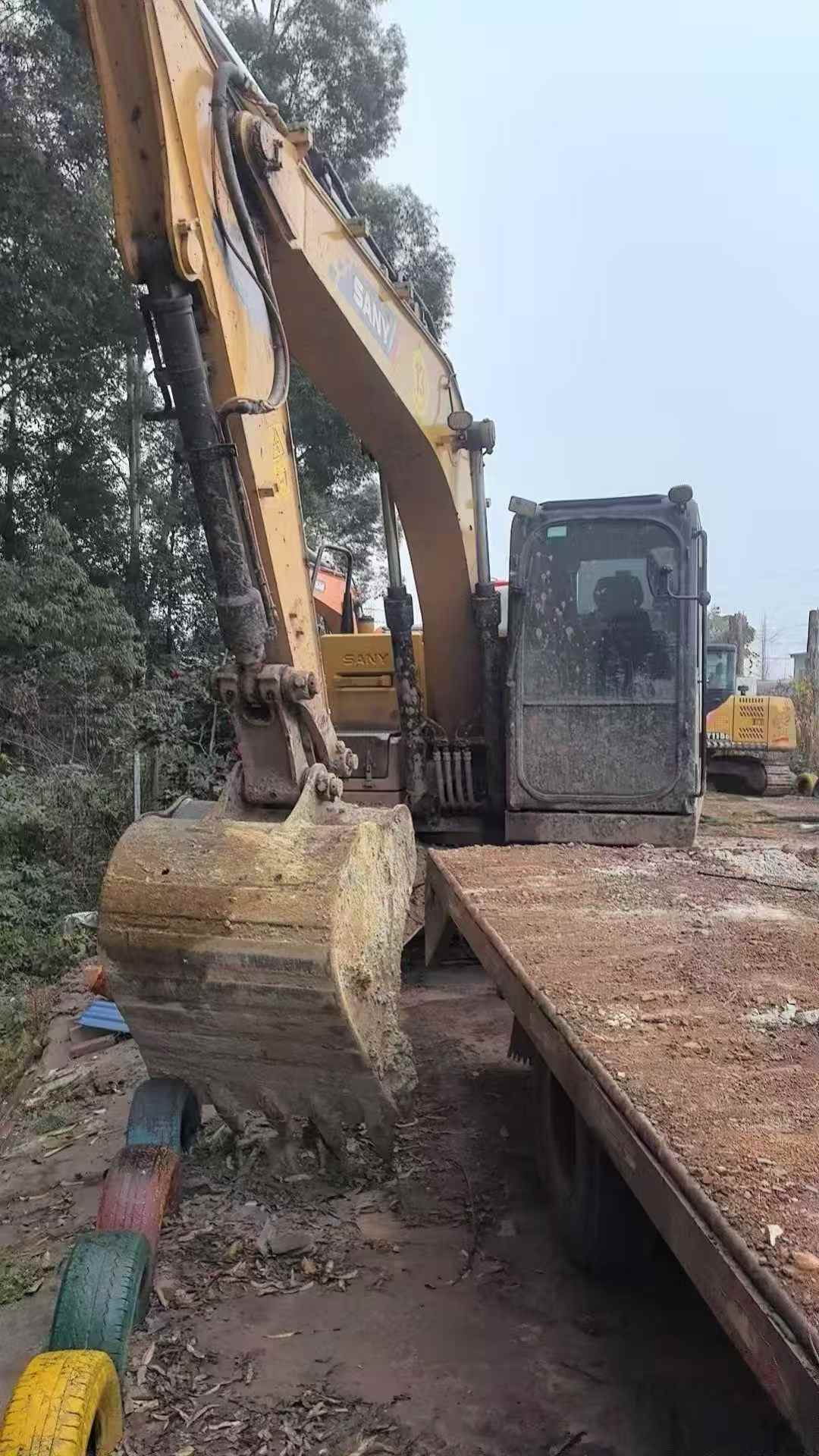 Buy Sany SY125H Used Excavator