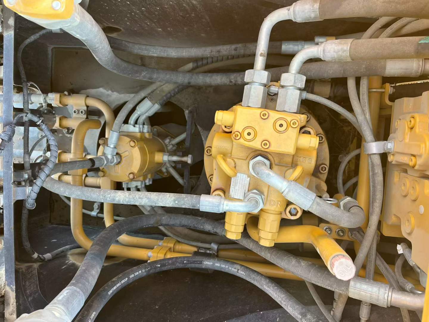 Used Sany SY200H Excavator 2016 Model / 9