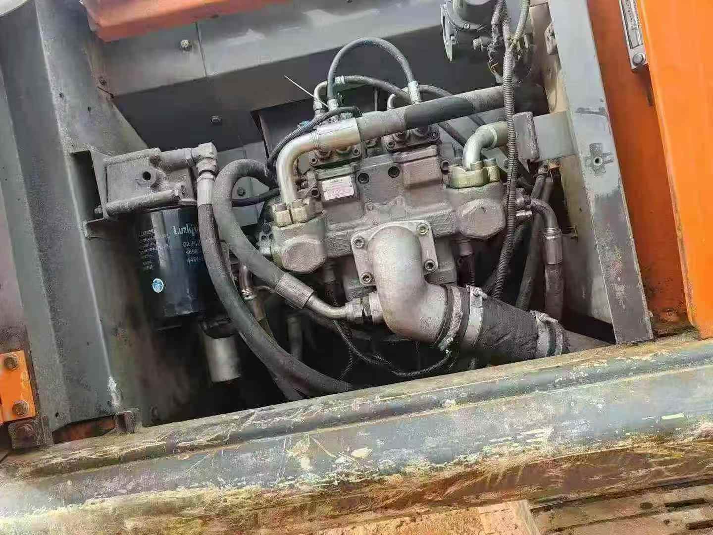 Used Hitachi ZX210-3G Excavator 2013 Model / 3