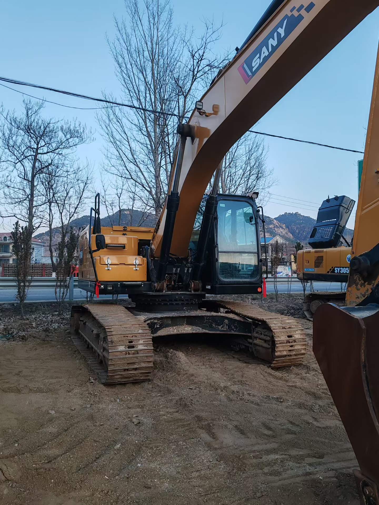 Buy Sany SY245H Used Excavator