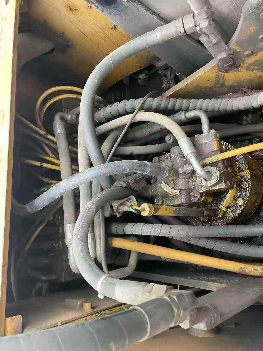 Used Caterpillar 323DL Excavator 2011 Model / 3